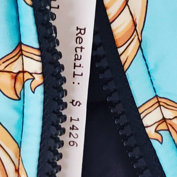 Versace Vest - Picture 6 of 6